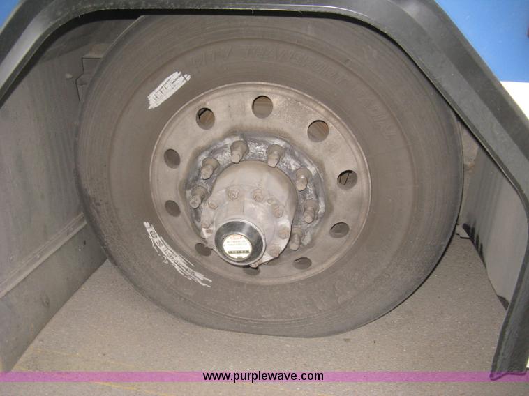 image for item H5473 2002 Gillig Low Floor 35' transit bus