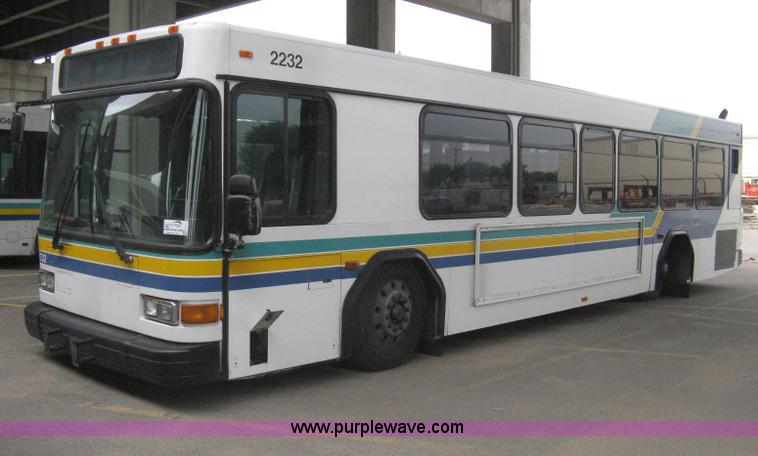 image for item H5474 2002 Gillig Low Floor 35' transit bus