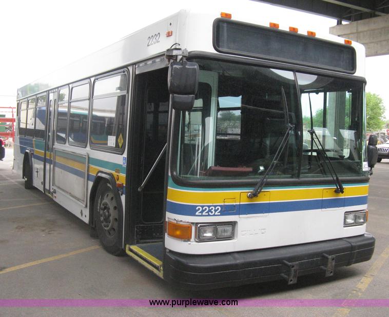 image for item H5474 2002 Gillig Low Floor 35' transit bus