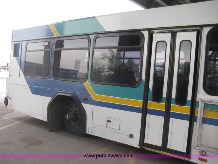 image for item H5474 2002 Gillig Low Floor 35' transit bus