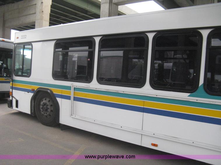 image for item H5474 2002 Gillig Low Floor 35' transit bus