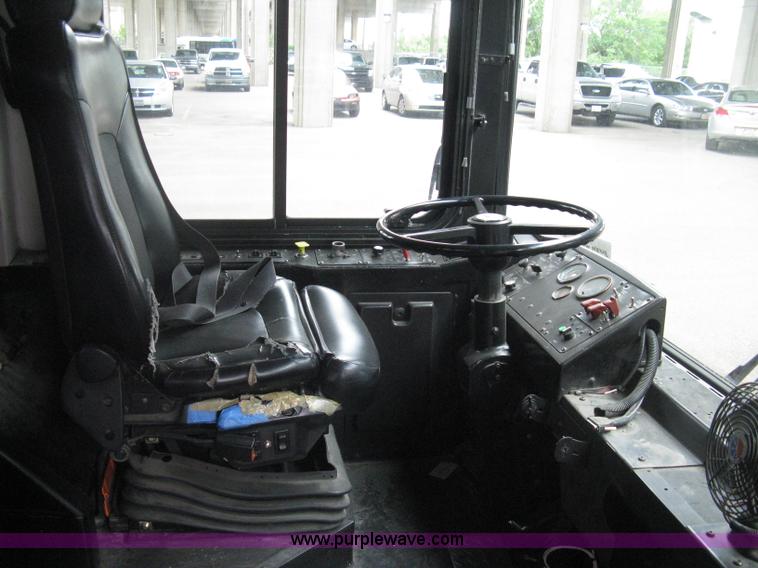 image for item H5474 2002 Gillig Low Floor 35' transit bus