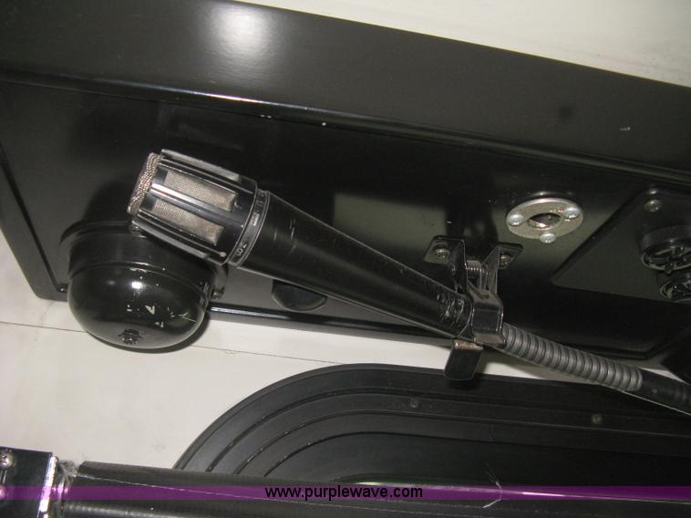 image for item H5474 2002 Gillig Low Floor 35' transit bus