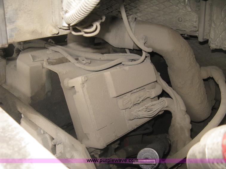 image for item H5474 2002 Gillig Low Floor 35' transit bus