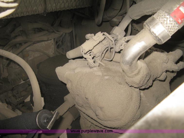 image for item H5474 2002 Gillig Low Floor 35' transit bus