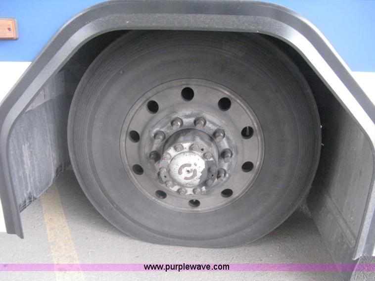 image for item H5474 2002 Gillig Low Floor 35' transit bus