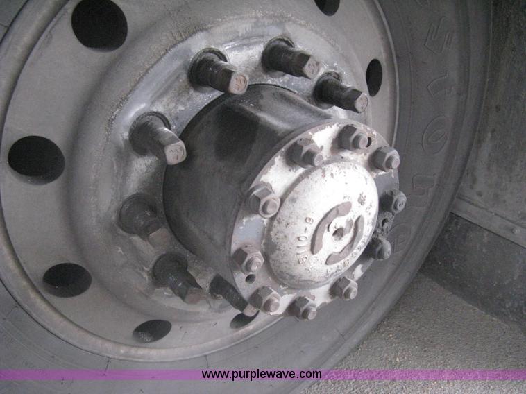 image for item H5474 2002 Gillig Low Floor 35' transit bus