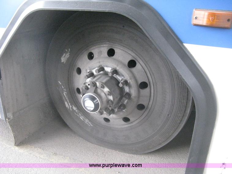 image for item H5474 2002 Gillig Low Floor 35' transit bus