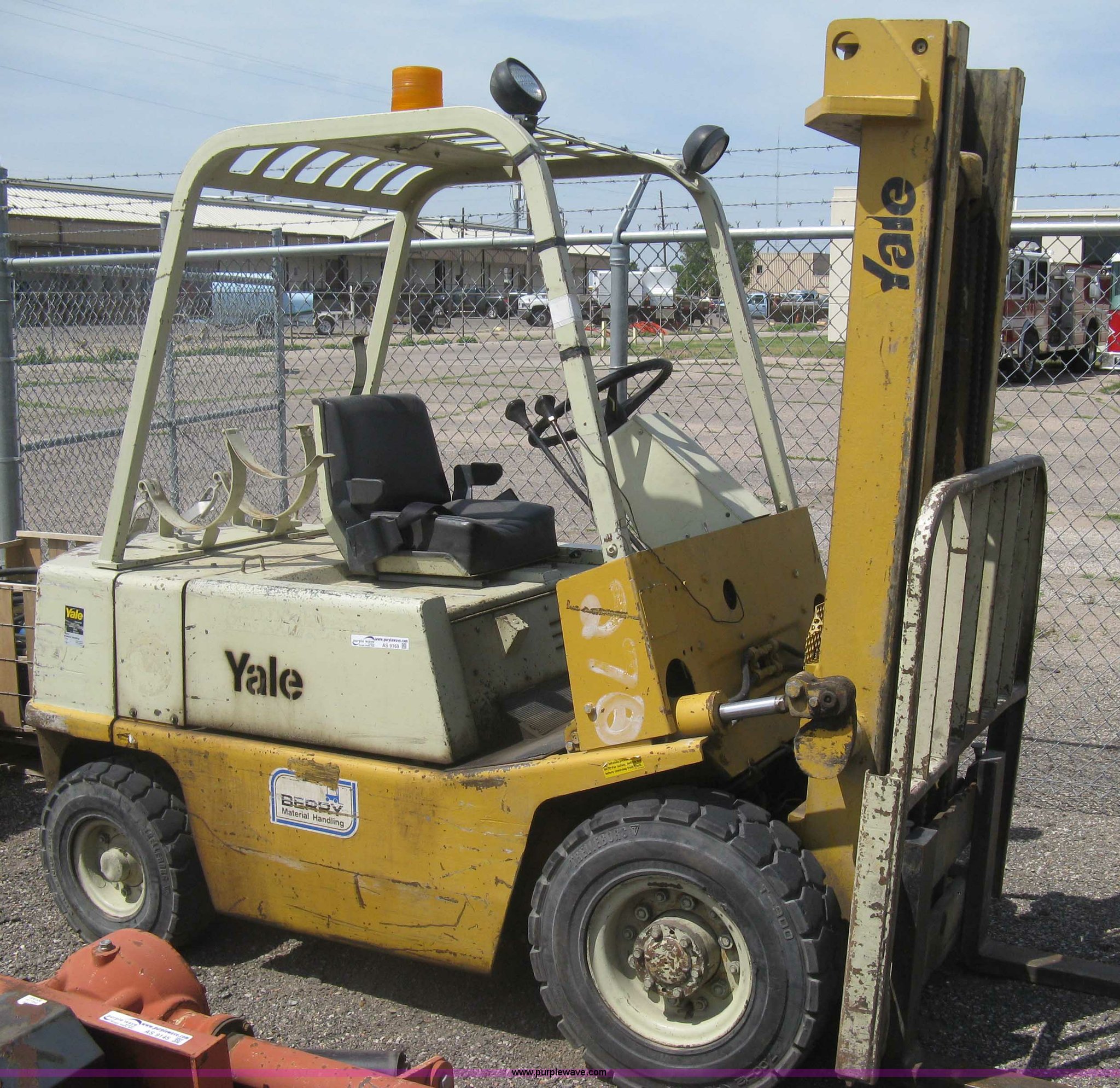 1980 Yale industrial forklift in Wichita, KS Item AS9169 sold