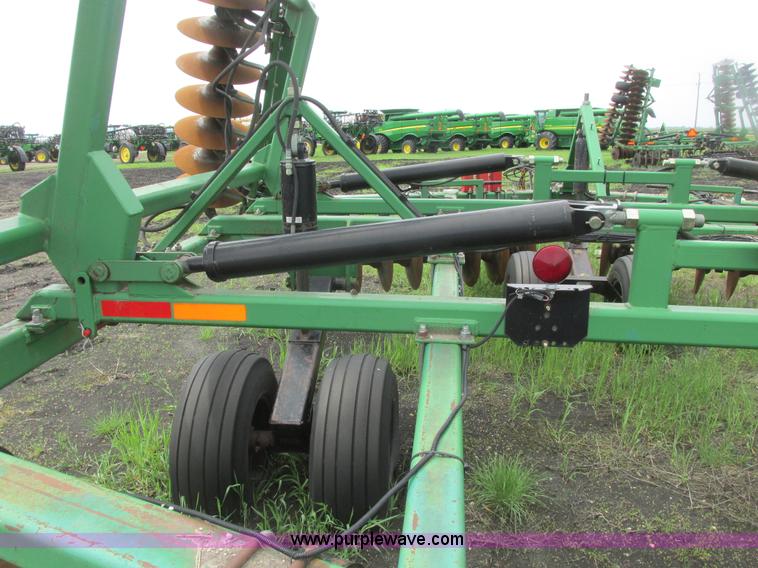 image for item A8689 2004 Summers Diamond Disk