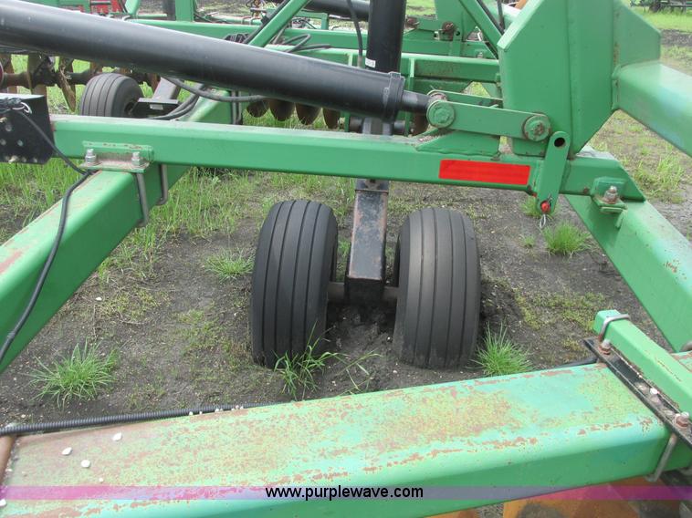 image for item A8689 2004 Summers Diamond Disk