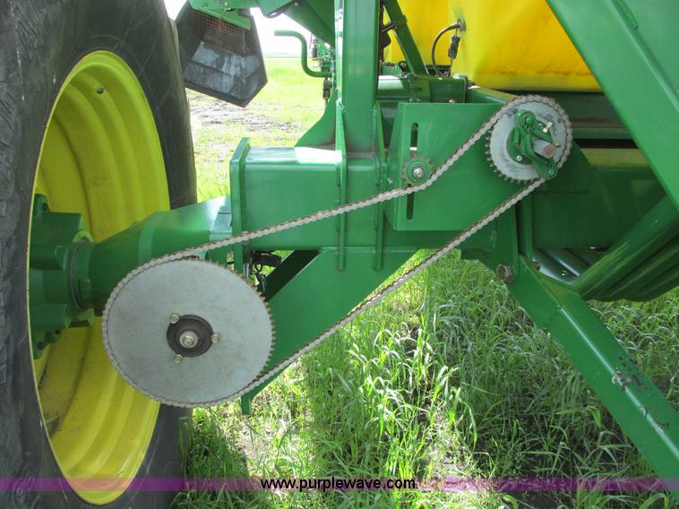 image for item A8691 2003 John Deere 1820 flex air hoe drill with 1910 air cart