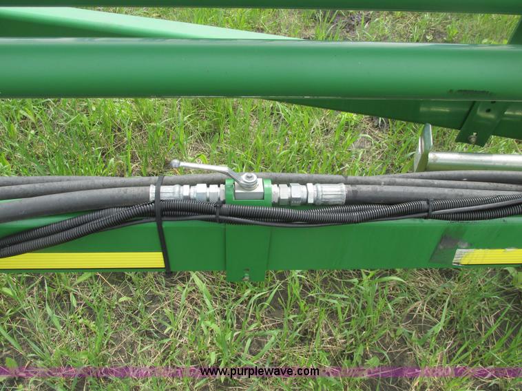 image for item A8691 2003 John Deere 1820 flex air hoe drill with 1910 air cart