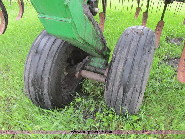 image for item A8702 2003 Summers Superchisel chisel plow