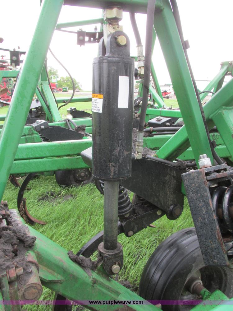 image for item A8702 2003 Summers Superchisel chisel plow