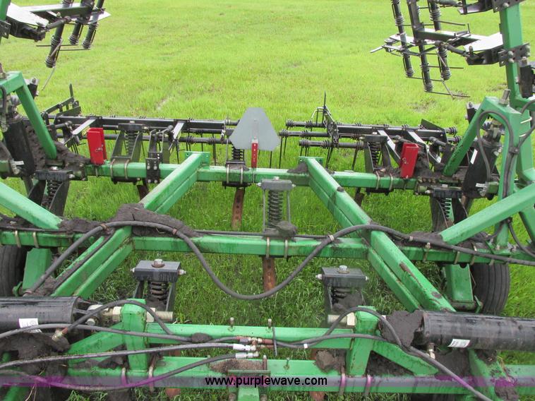 image for item A8702 2003 Summers Superchisel chisel plow