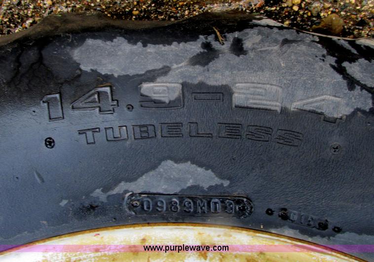 image for item A8706 1989 Case IH 1680 combine