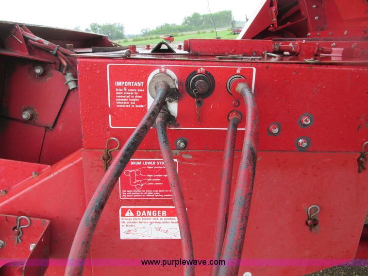 image for item A8706 1989 Case IH 1680 combine