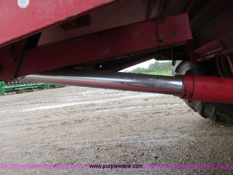 image for item A8706 1989 Case IH 1680 combine