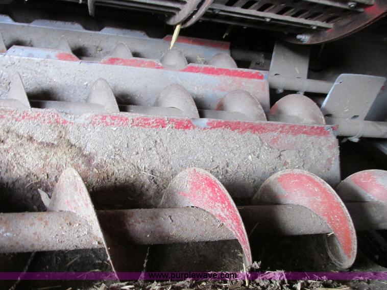 image for item A8706 1989 Case IH 1680 combine