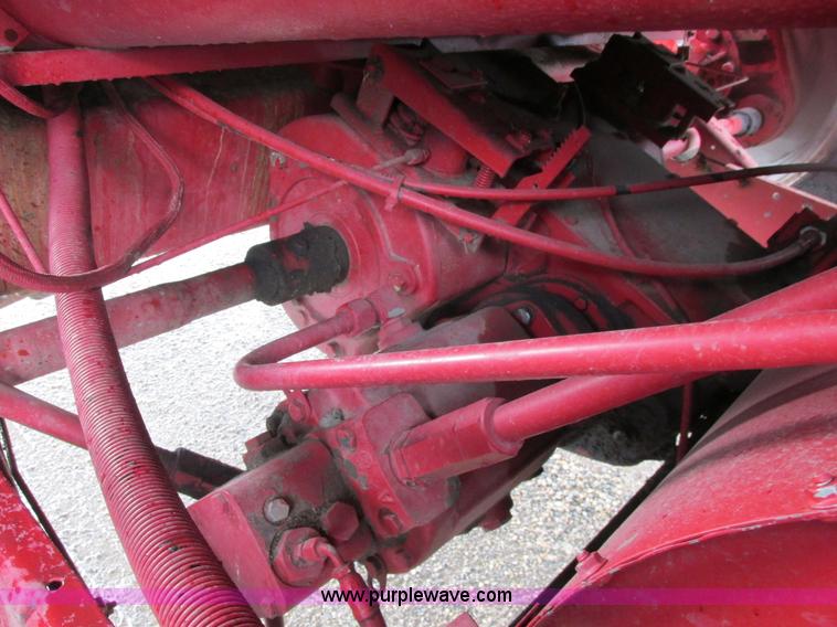 image for item A8706 1989 Case IH 1680 combine