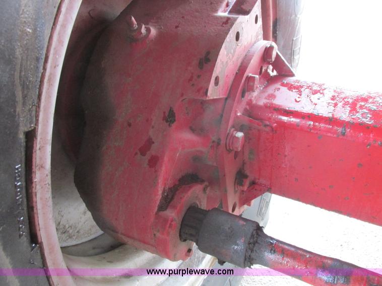 image for item A8706 1989 Case IH 1680 combine