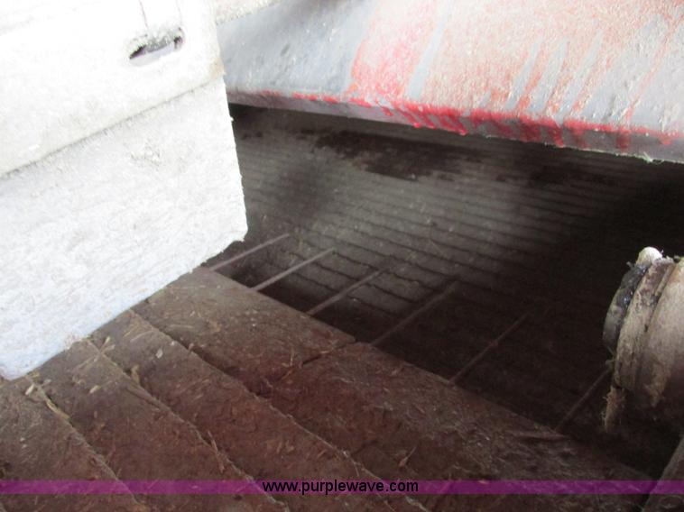 image for item A8706 1989 Case IH 1680 combine