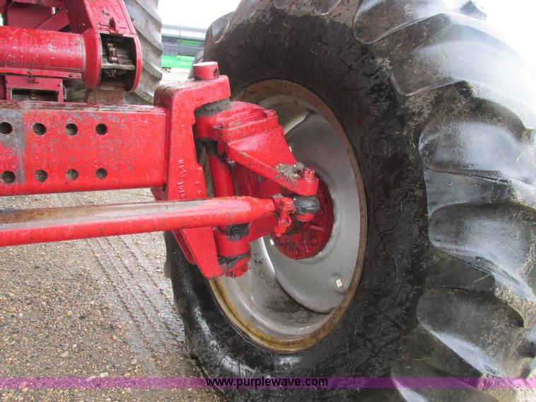 image for item A8706 1989 Case IH 1680 combine