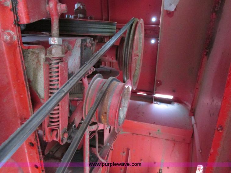 image for item A8706 1989 Case IH 1680 combine