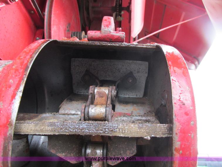 image for item A8706 1989 Case IH 1680 combine