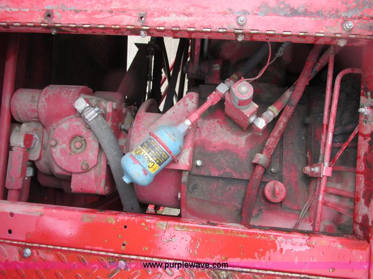 image for item A8706 1989 Case IH 1680 combine