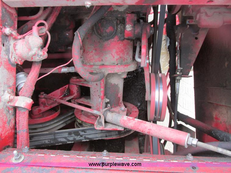 image for item A8706 1989 Case IH 1680 combine