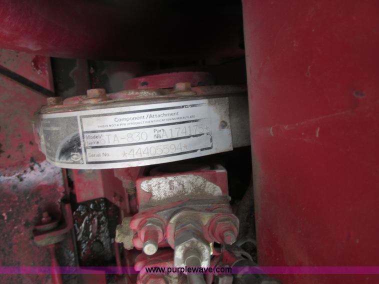 image for item A8706 1989 Case IH 1680 combine