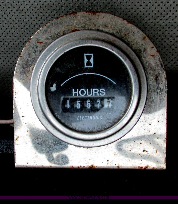 image for item A8706 1989 Case IH 1680 combine