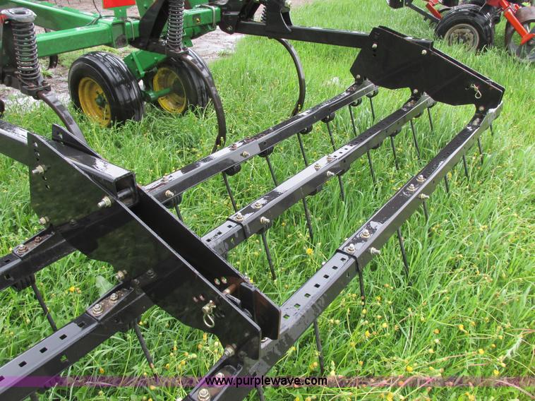 image for item A8708 2007 John Deere 2410 chisel plow