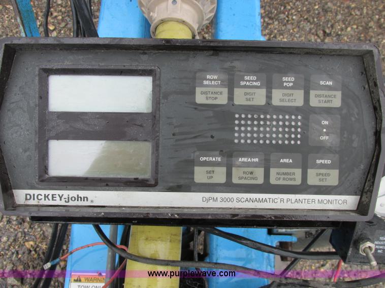 image for item A8712 1998 Monosem NG Plus 24R22 planter