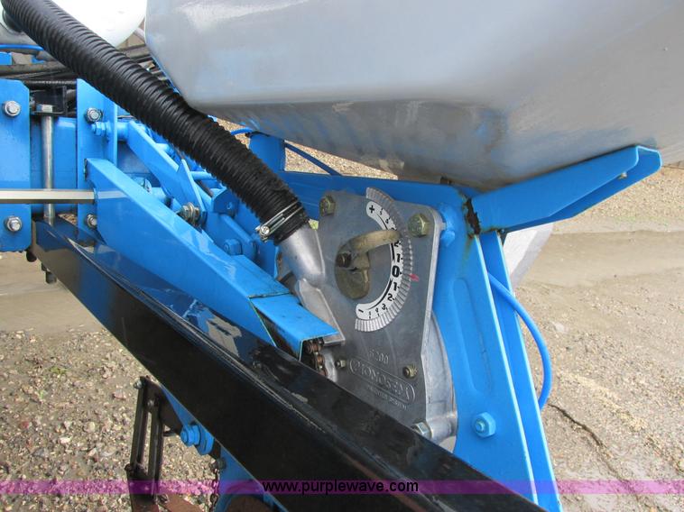 image for item A8712 1998 Monosem NG Plus 24R22 planter