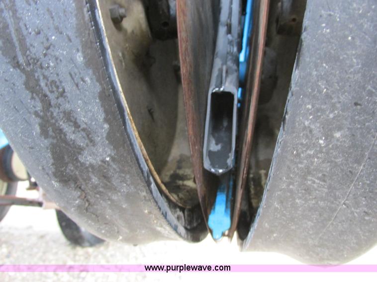 image for item A8712 1998 Monosem NG Plus 24R22 planter