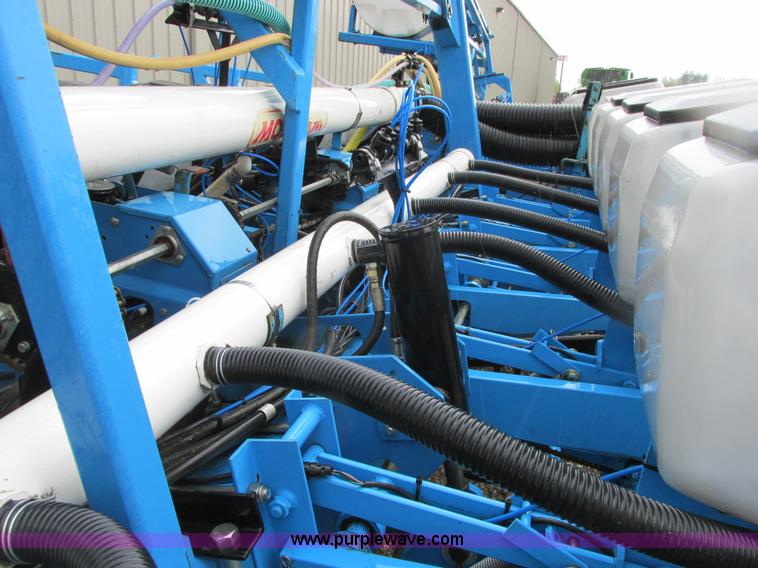 image for item A8712 1998 Monosem NG Plus 24R22 planter