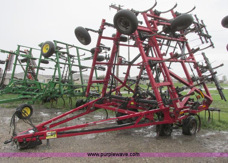 image for item A8713 2004 Case IH PTX300 folding chisel plow
