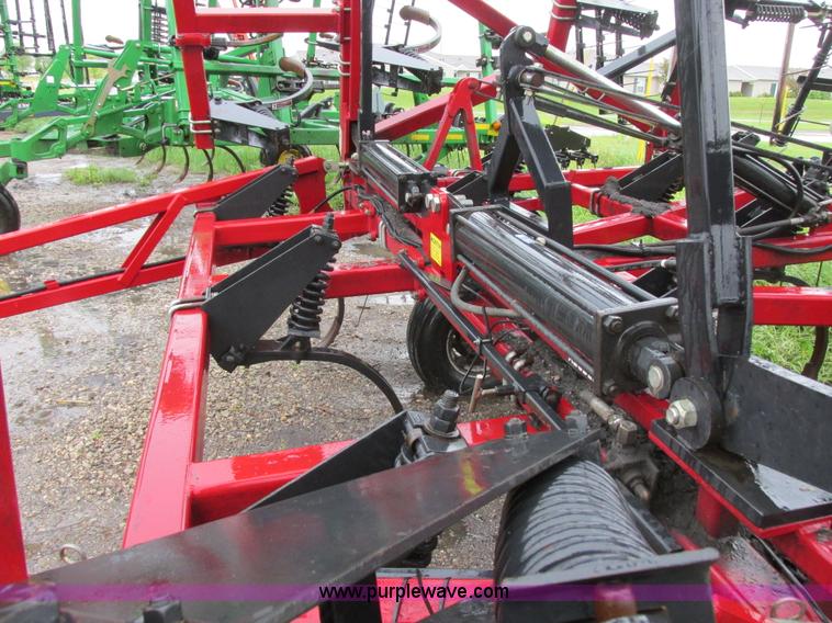 image for item A8713 2004 Case IH PTX300 folding chisel plow
