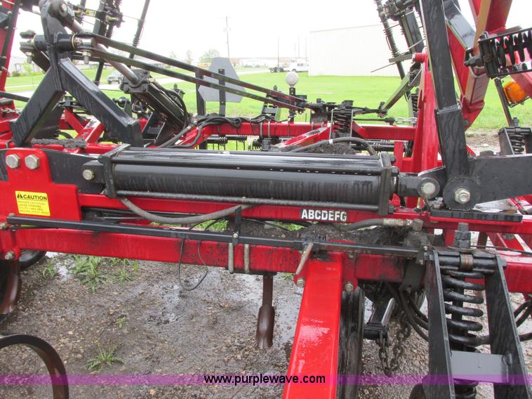 image for item A8713 2004 Case IH PTX300 folding chisel plow