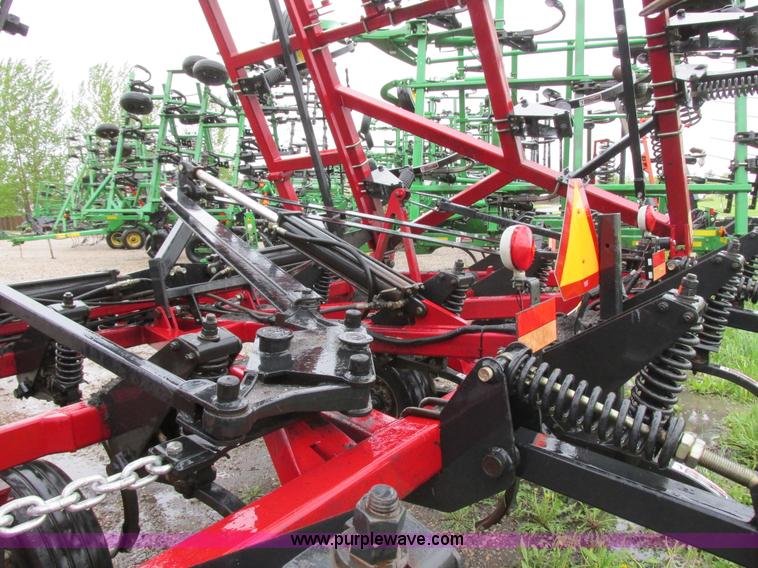 image for item A8713 2004 Case IH PTX300 folding chisel plow