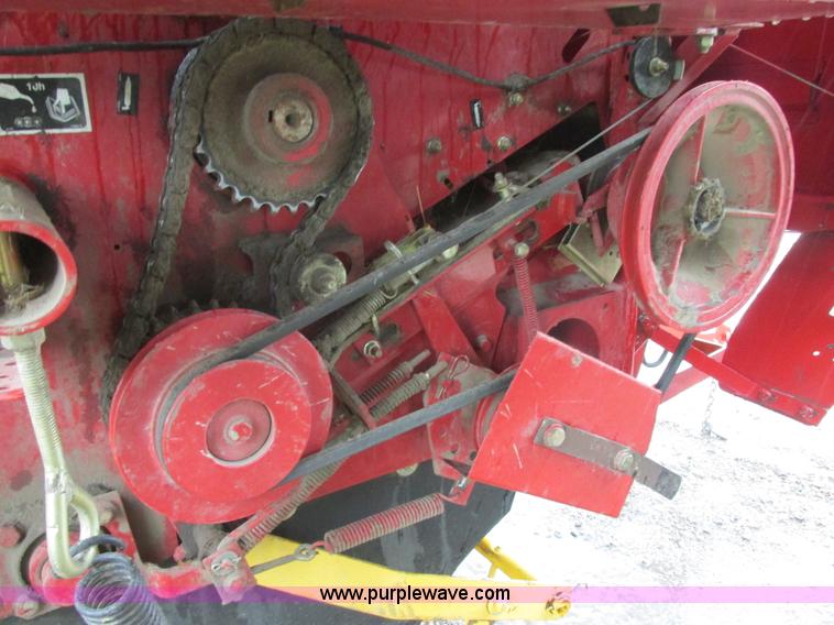 image for item A8714 2005 New Holland BR780A round baler