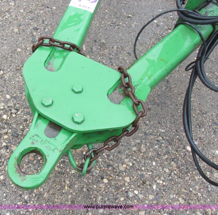 image for item A8715 2004 John Deere 2410 folding chisel plow