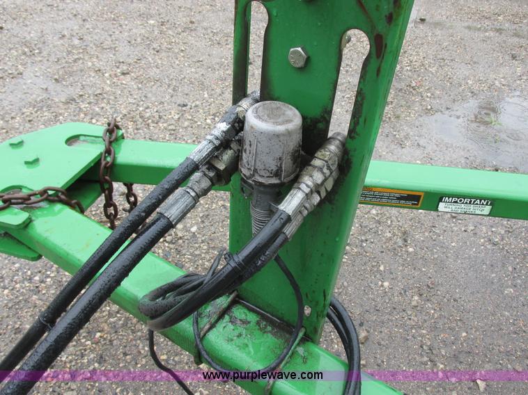 image for item A8715 2004 John Deere 2410 folding chisel plow