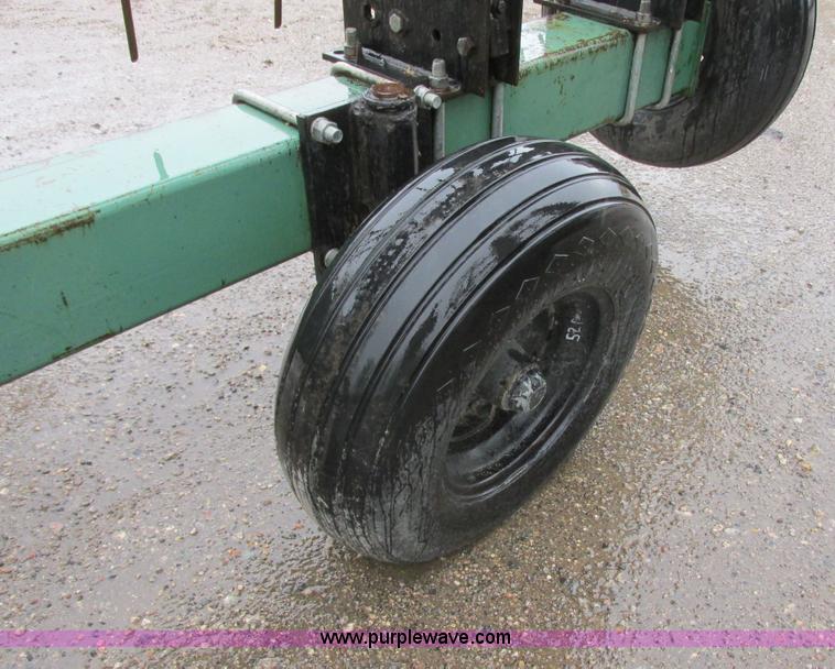 image for item A8716 1995 Summers Harrow Packer