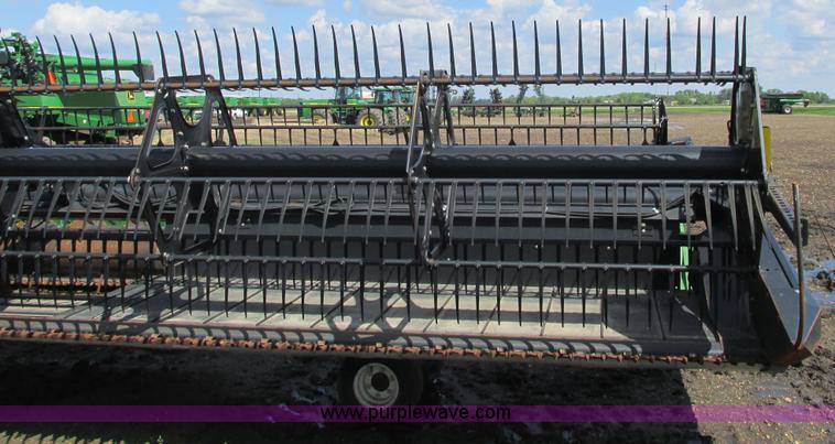 image for item A8718 2003 Mac Don 972 Harvest Header draper head