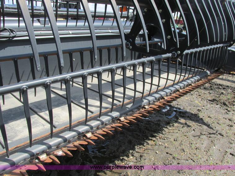 image for item A8718 2003 Mac Don 972 Harvest Header draper head