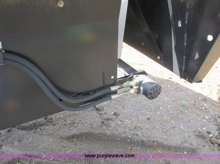 image for item A8718 2003 Mac Don 972 Harvest Header draper head